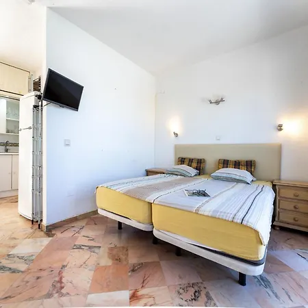 Near Near Watersports Ferienhaus Marbella